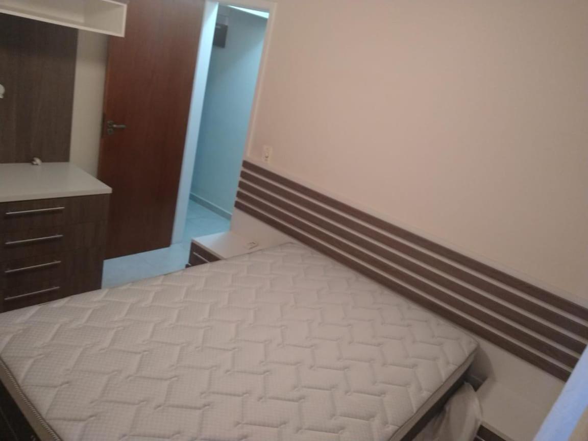 Apto Grande Area Nobre Com Toda Comodidade E Sua Família ! Apartamento
